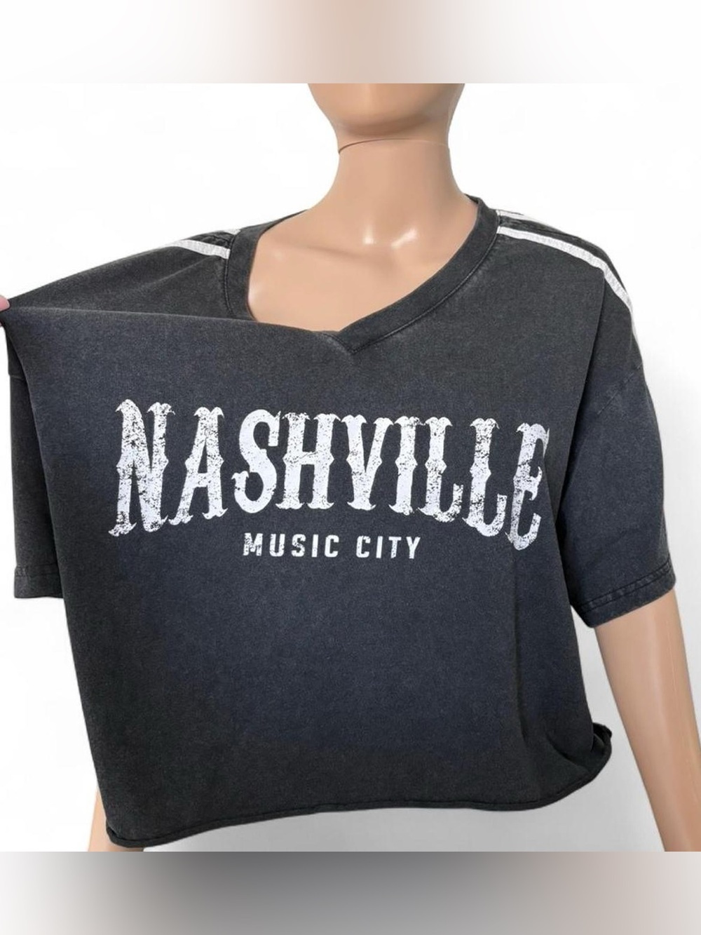 Nashville Music City Vintage-Style Black Tee